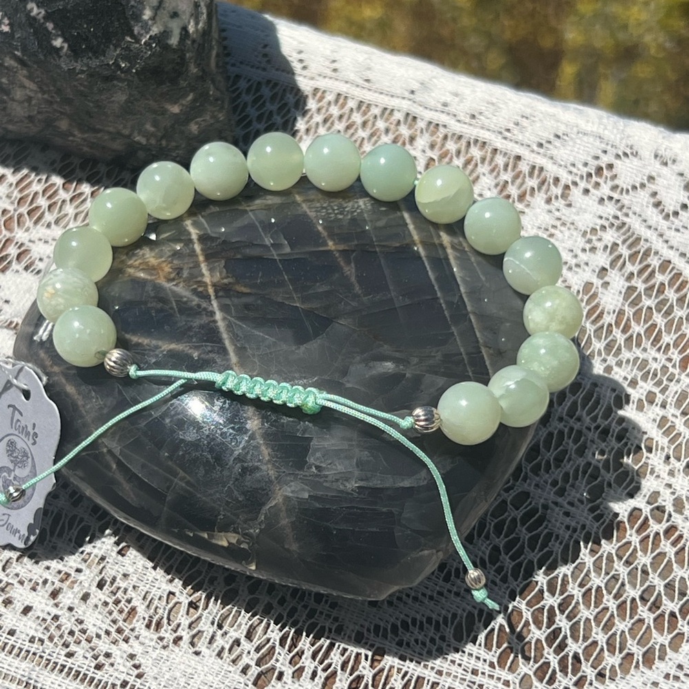 HM013 Aragonite Bracelet Macrame closure adjustable